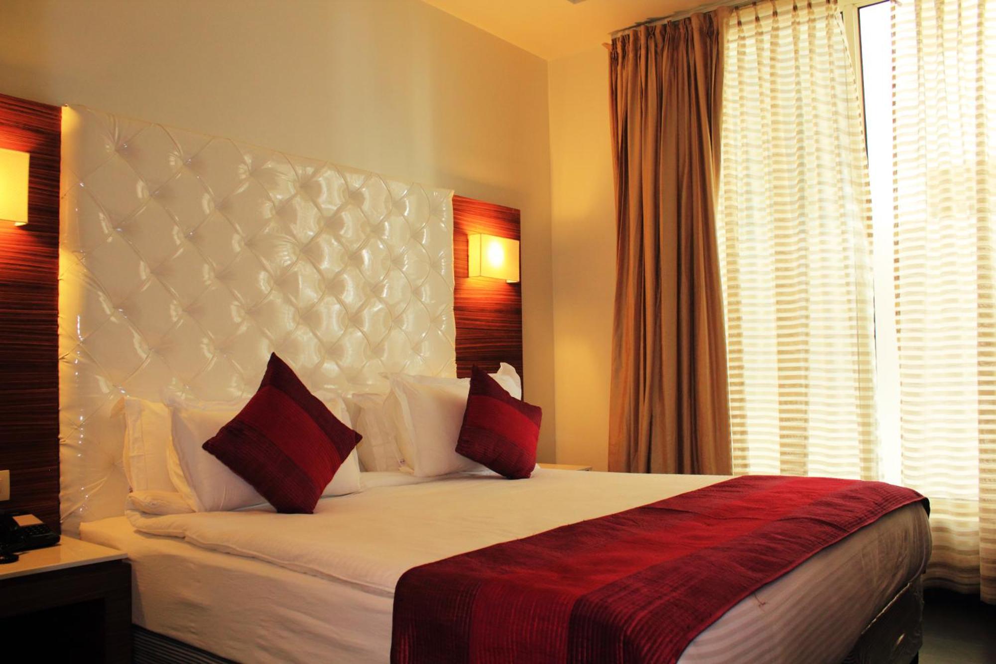 Hotel Ivory 32 New Delhi Buitenkant foto