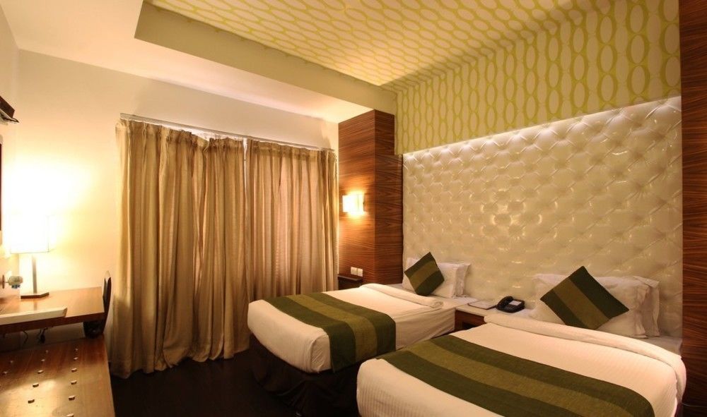Hotel Ivory 32 New Delhi Buitenkant foto